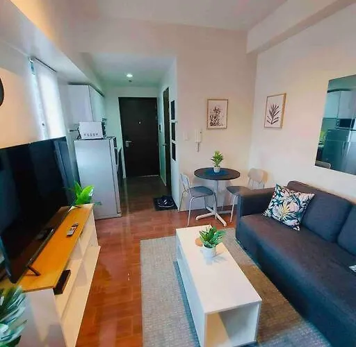 Apartment Air Residences Makati - Fully Furnished With Skyline Views! *